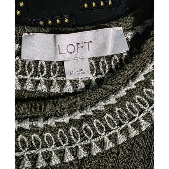 Loft flutter sleeve peplum top in dark olive green Size Medium - Picture 3 of 5